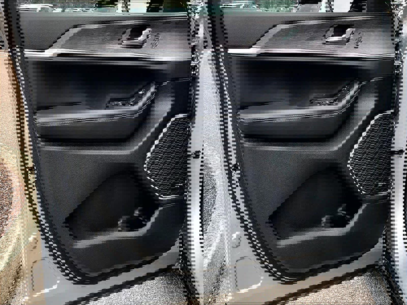 Used 2024 Jeep Grand Cherokee Limited 4xe image 9