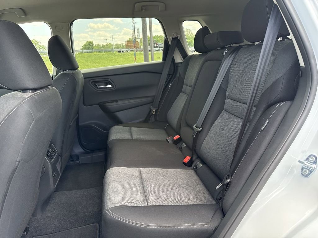 Used 2026 Nissan Rogue SV AWD/4WD image 20