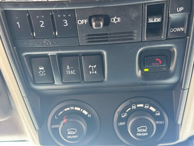 Certified 2022 Toyota 4Runner TRD Off-Road Premium w/ Moonroof Package AWD/4WD image 25