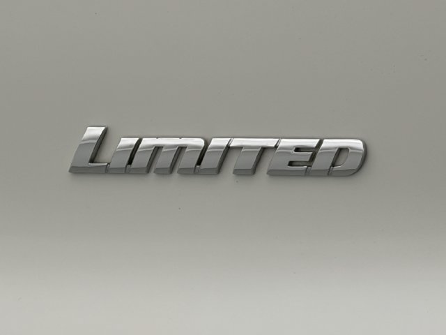 Used 2022 Toyota 4Runner Limited RWD image 13