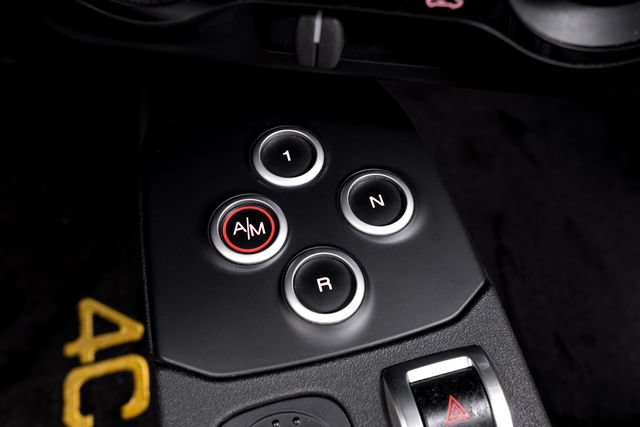 Used 2016 Alfa Romeo 4C Spider w/ Spider Track Package 4 RWD image 37