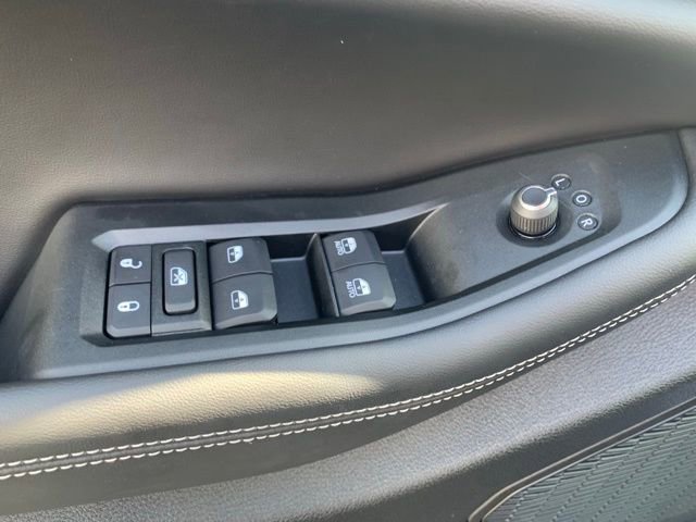 Used 2025 Jeep Grand Cherokee L Laredo w/ Luxury Tech Group I image 10