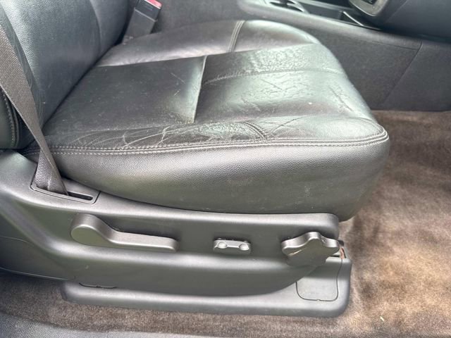 Used 2014 GMC Yukon XL SLT RWD image 18