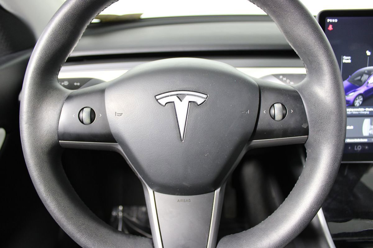 Used 2021 Tesla Model Y Long Range AWD/4WD image 12