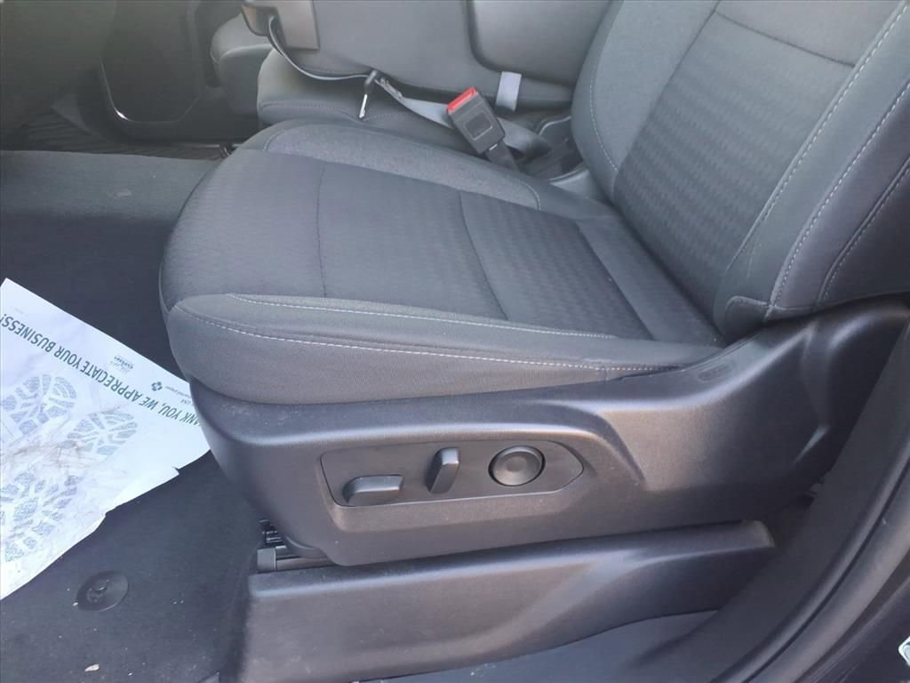 Used 2024 Chevrolet Silverado 1500 LT image 10