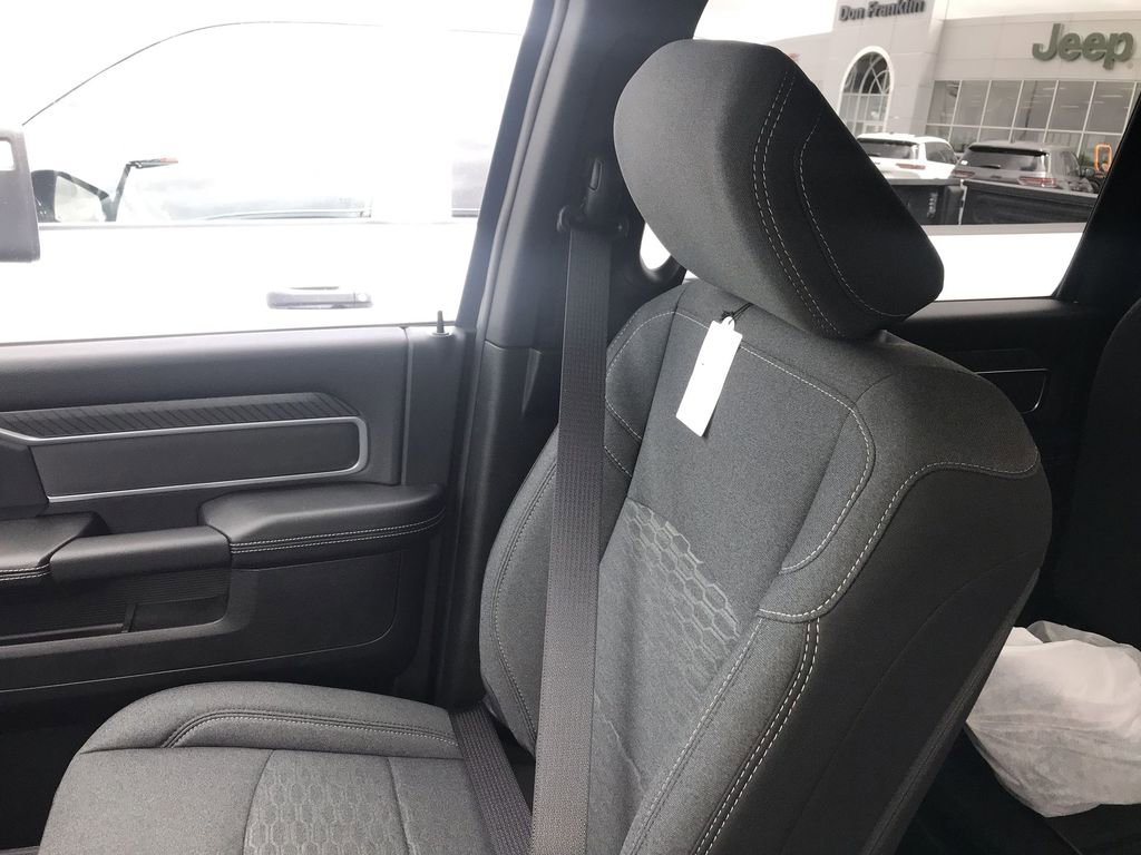New 2026 RAM 2500 Big Horn AWD/4WD image 23