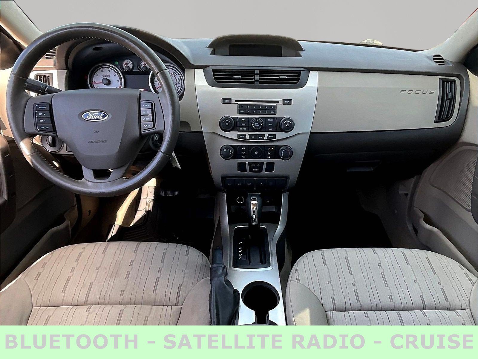 Used 2010 Ford Focus SE FWD image 7