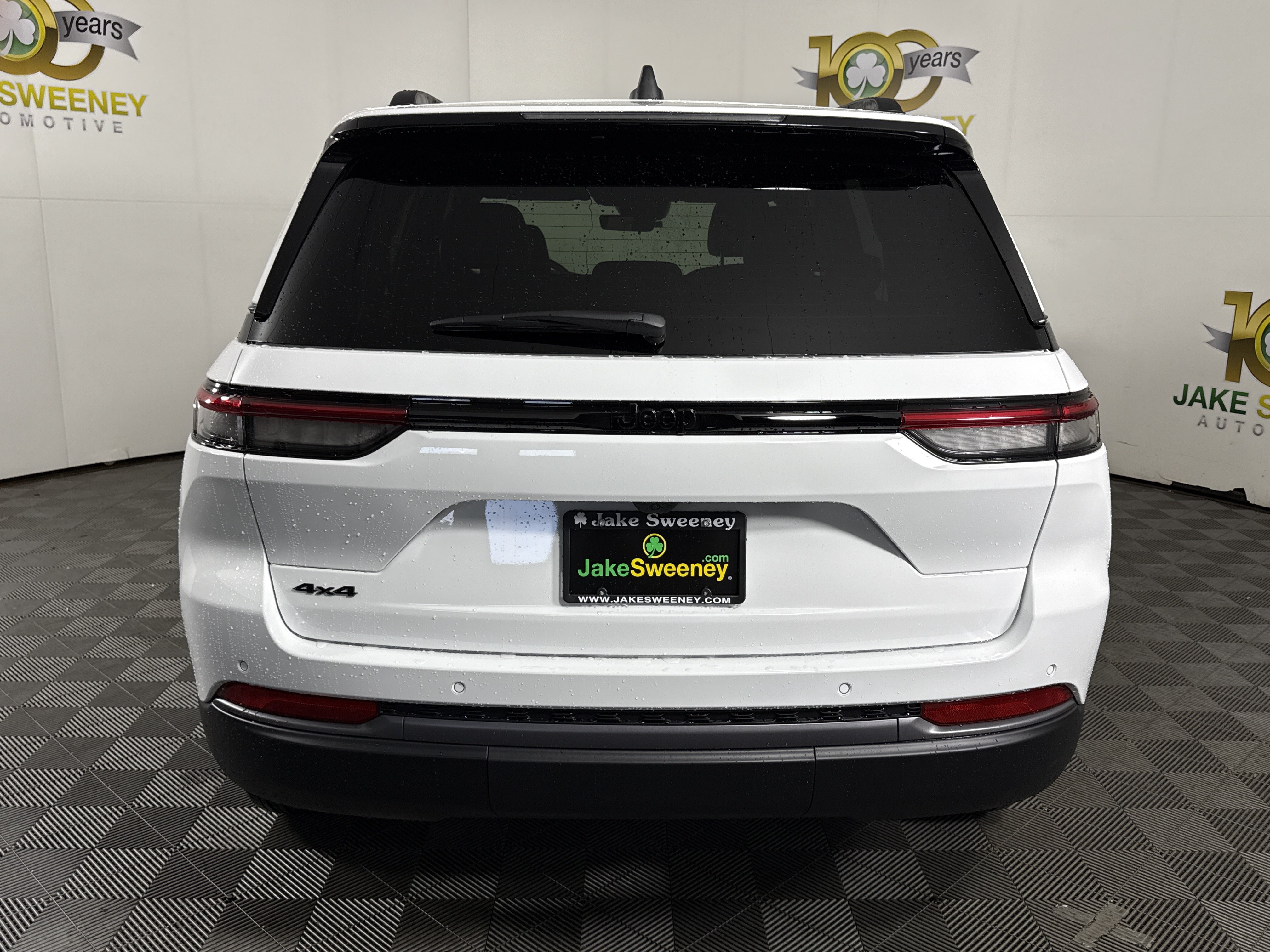 New 2026 Jeep Grand Cherokee Altitude AWD/4WD image 7
