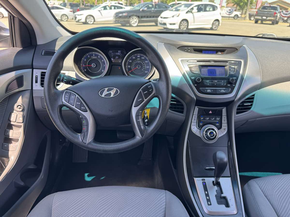 Used 2013 Hyundai Elantra GLS w/ Preferred Pkg FWD image 21