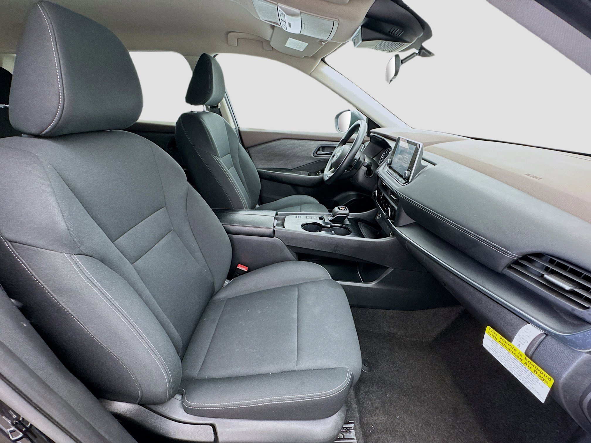 Used 2023 Nissan Rogue S image 19