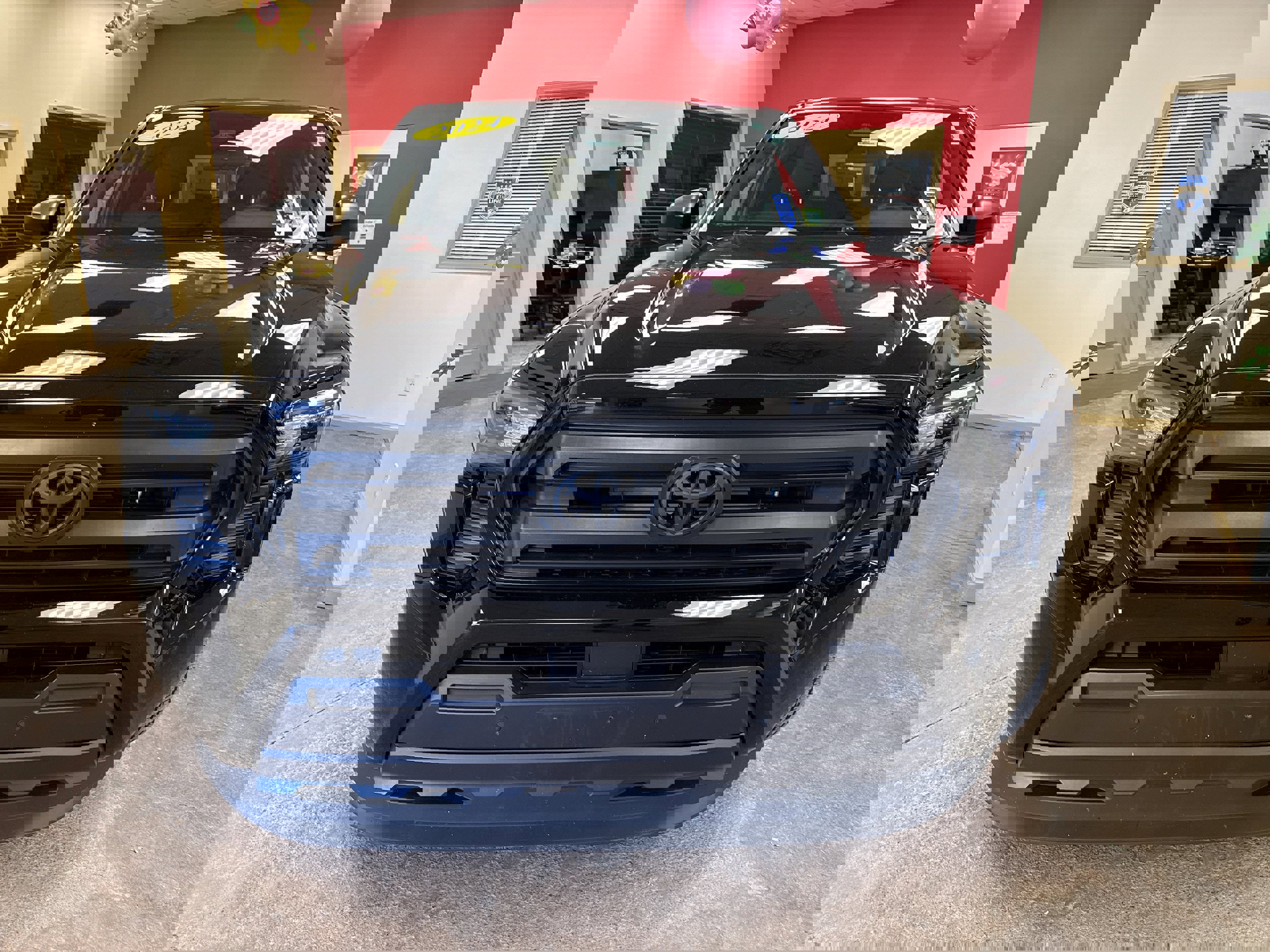 Used 2024 Toyota Tacoma SR w/ SR Upgrade Package video 2