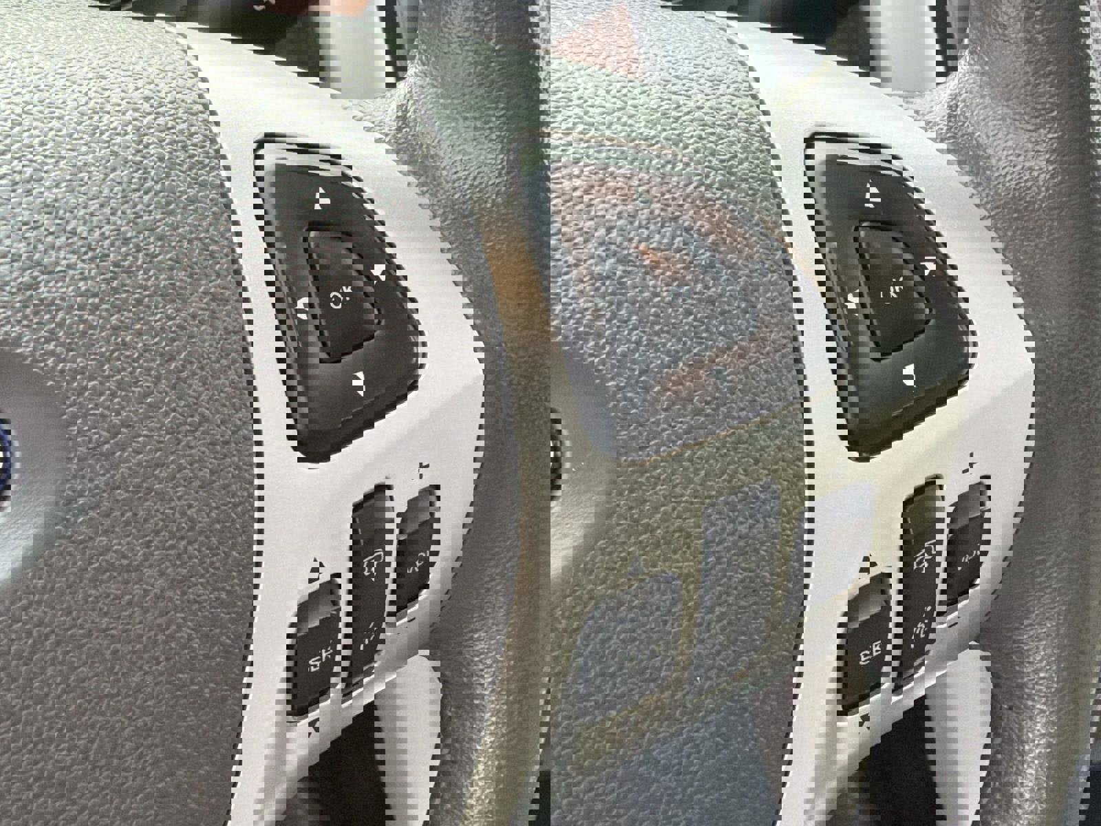 Used 2013 Ford Edge Limited image 7