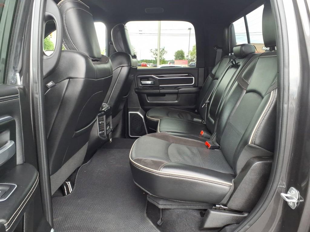 Used 2020 RAM 2500 Laramie w/ Night Edition AWD/4WD image 6