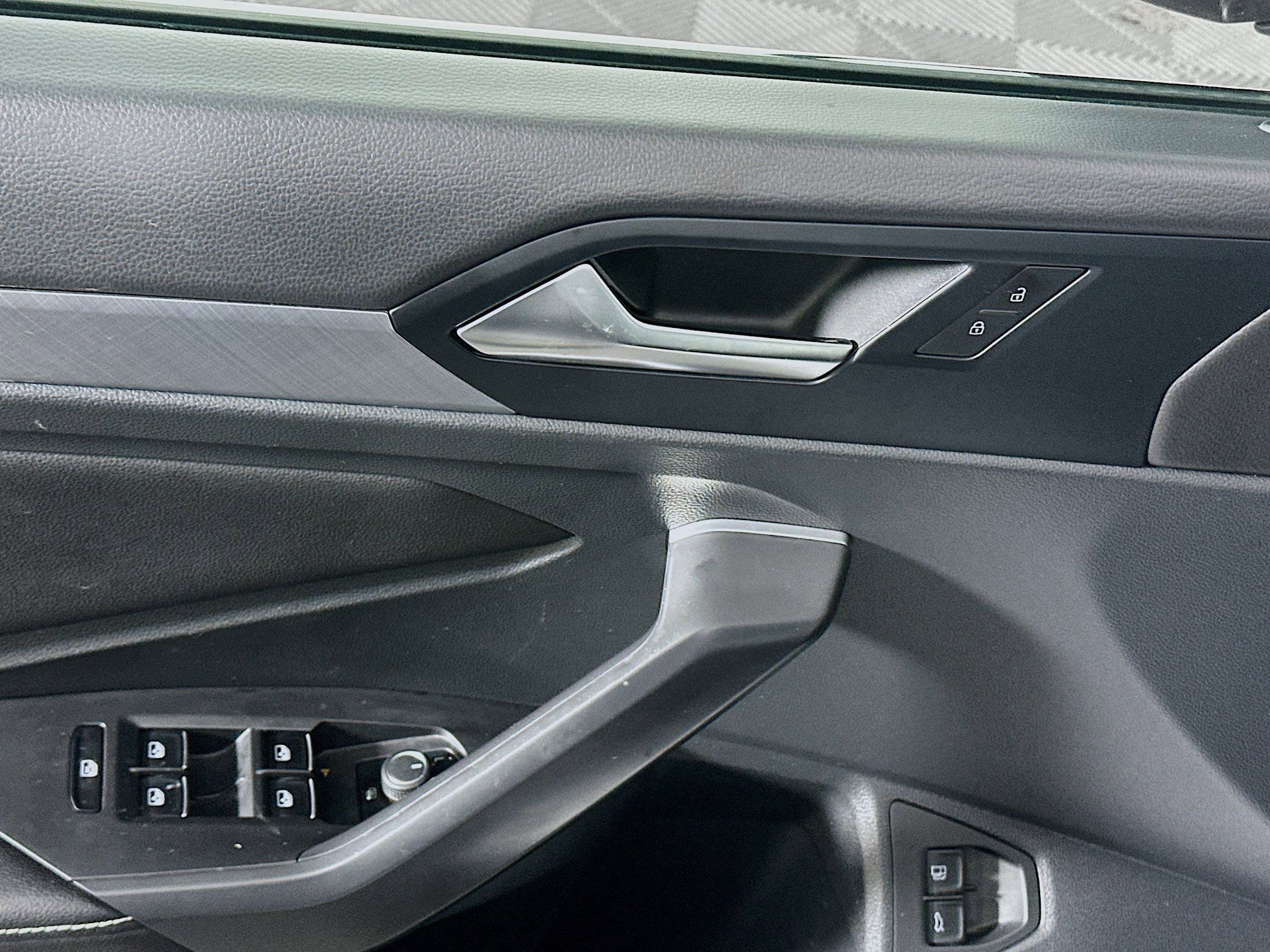 Used 2024 Volkswagen Jetta SE image 15