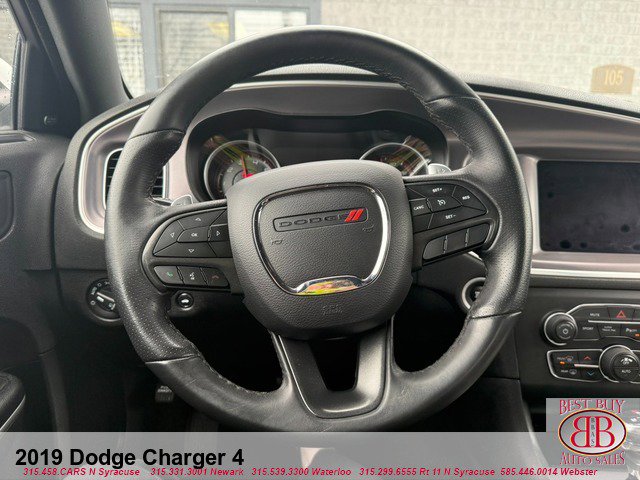 Used 2019 Dodge Charger SXT w/ Driver Confidence Group image 16