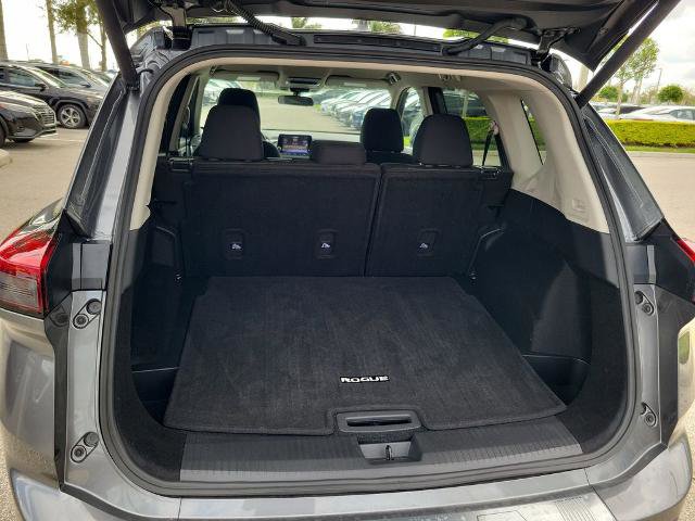 Certified 2026 Nissan Rogue SV image 13