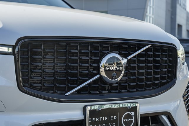 Certified 2024 Volvo XC60 B5 Plus w/ Climate Package image 12