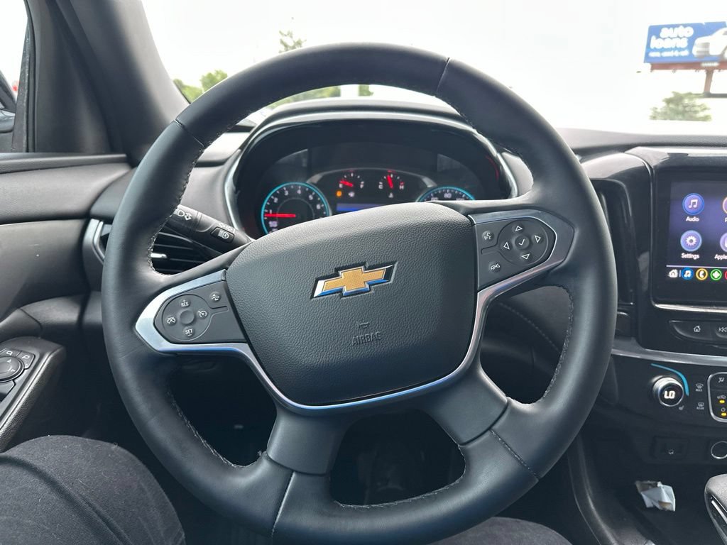 Used 2023 Chevrolet Traverse LT FWD image 26