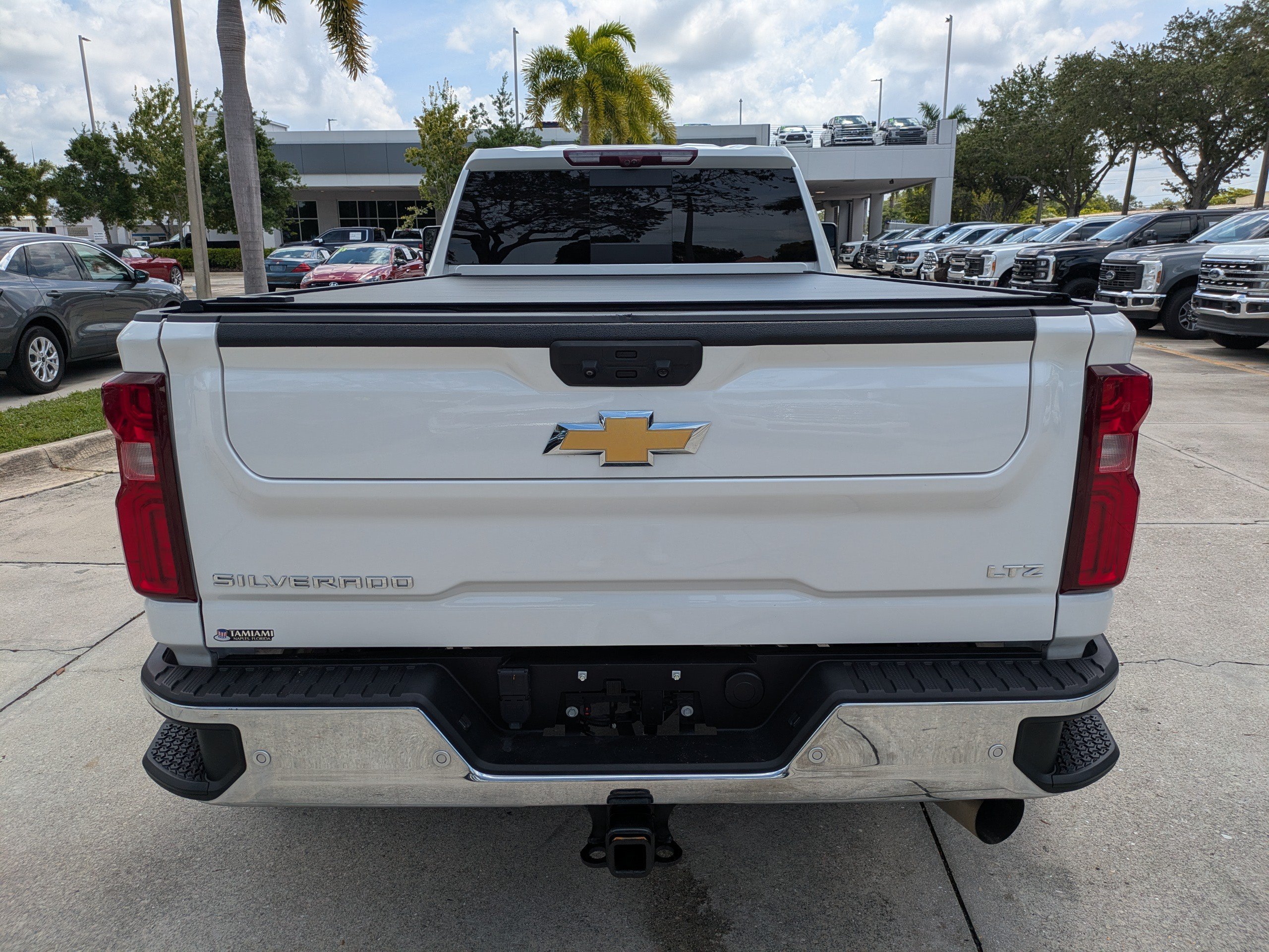 Used 2024 Chevrolet Silverado 3500 LTZ w/ LTZ Plus Package AWD/4WD image 5