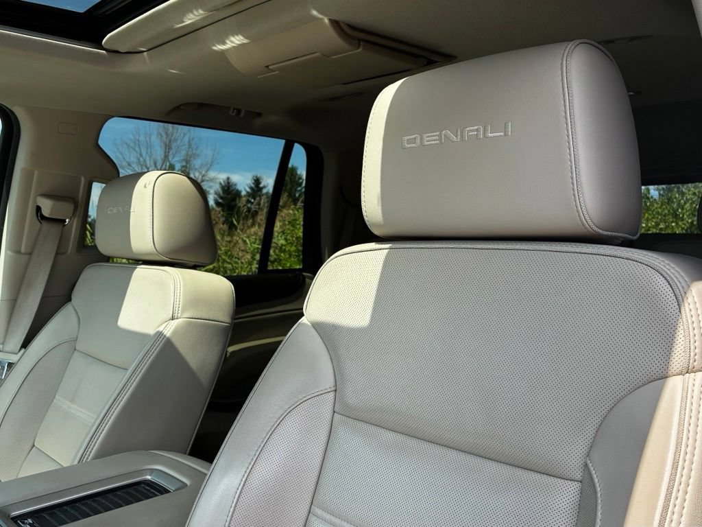 Used 2019 GMC Yukon Denali w/ Open Road Package RWD image 11