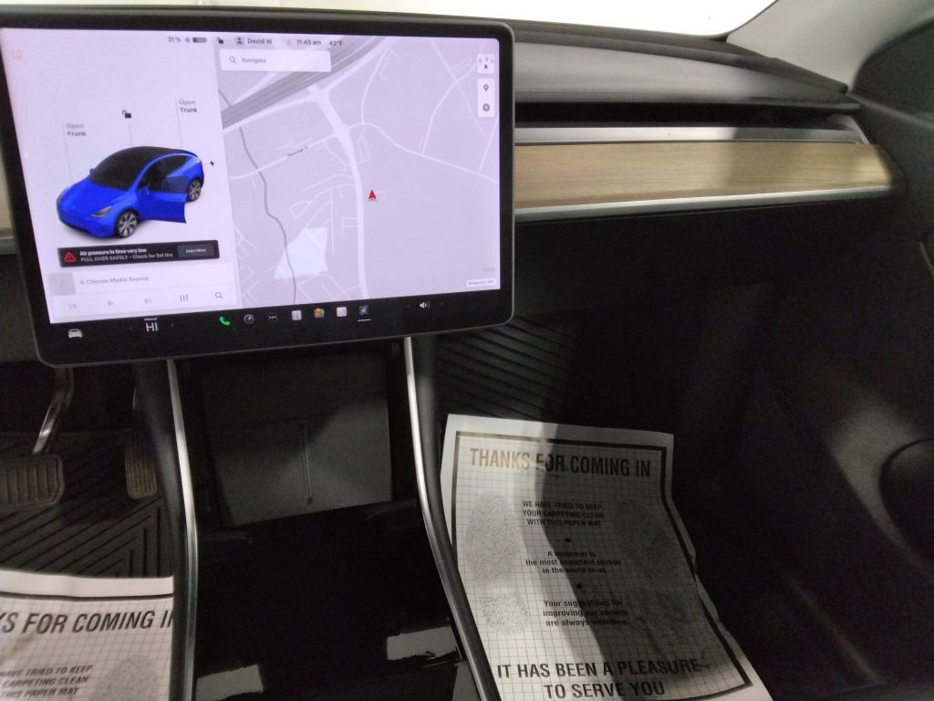 Used 2021 Tesla Model Y Long Range image 18