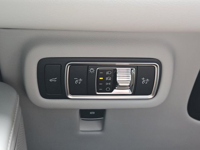 New 2026 Lincoln Nautilus Premier AWD/4WD image 17