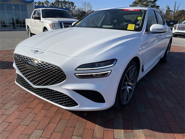 Used 2023 Genesis G70 2.0T image 1