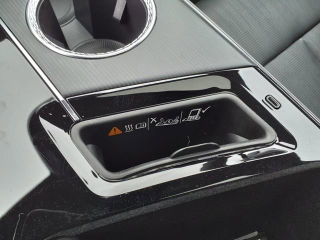 New 2025 Cadillac Lyriq Sport image 27