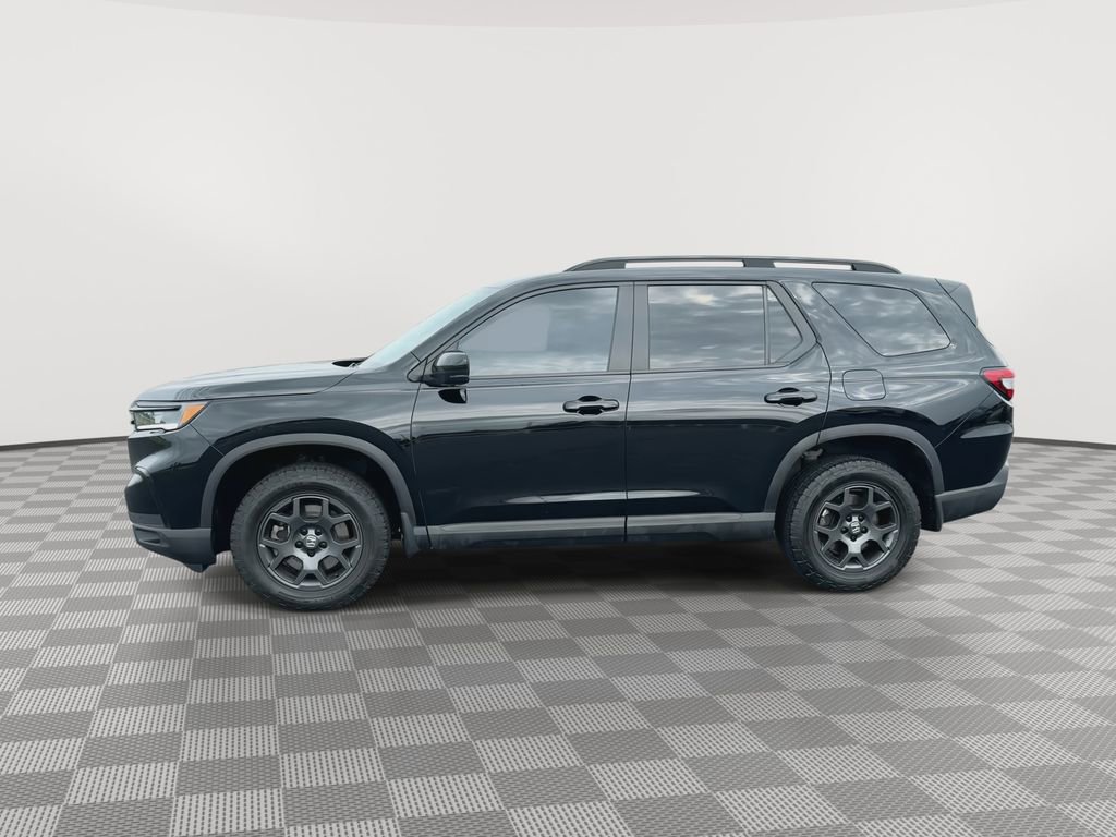 Used 2024 Honda Pilot TrailSport image 5