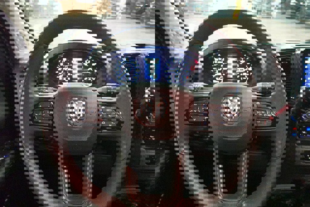 New 2026 RAM ProMaster 2500 w/ Convenience Group image 14