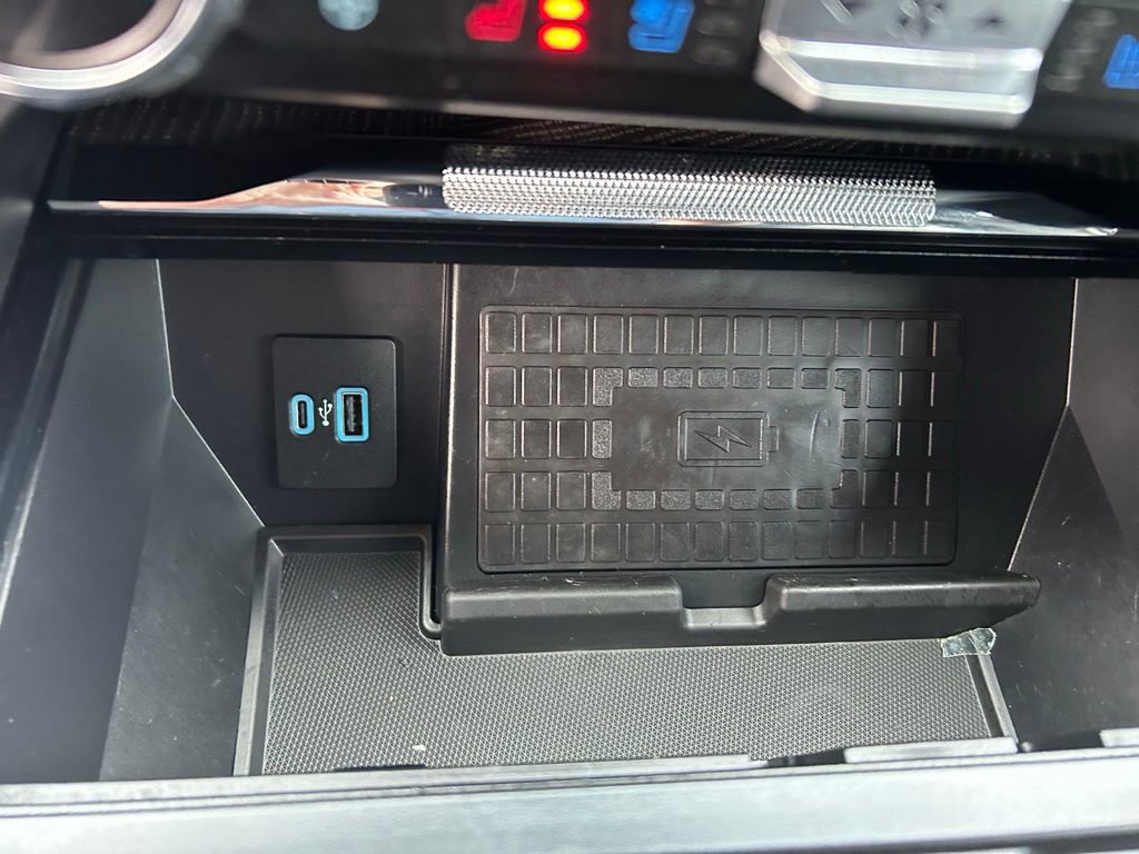 Certified 2022 Ford F150 Platinum w/ Equipment Group 701A High image 35