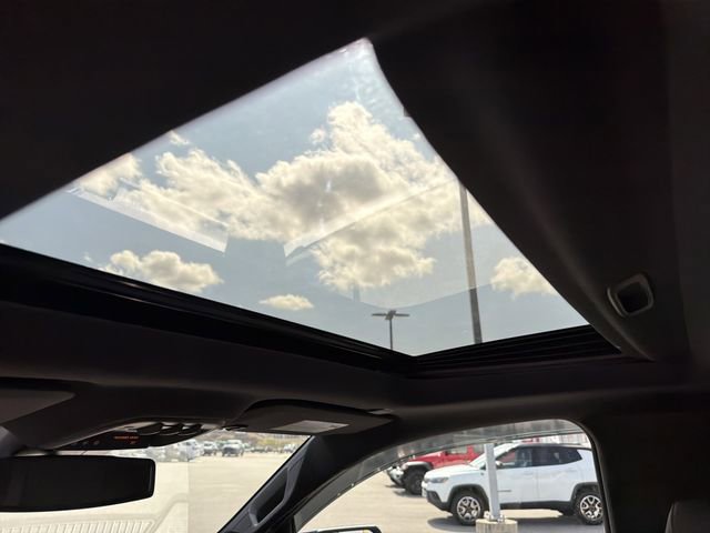 Used 2024 Chevrolet Colorado ZR2 image 14