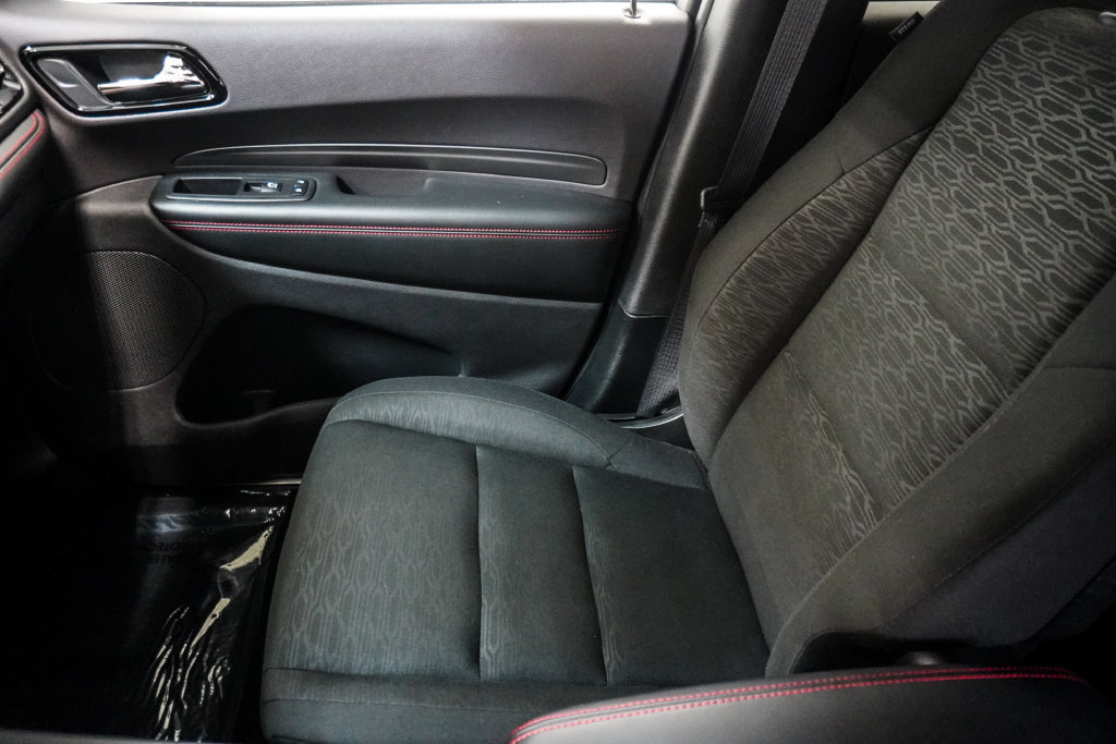 Used 2023 Dodge Durango R/T w/ Blacktop Package AWD/4WD image 29