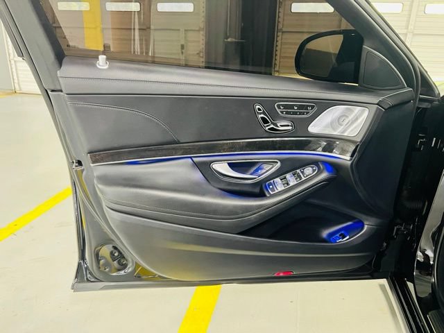 Used 2019 Mercedes-Benz S 450 Sedan image 25