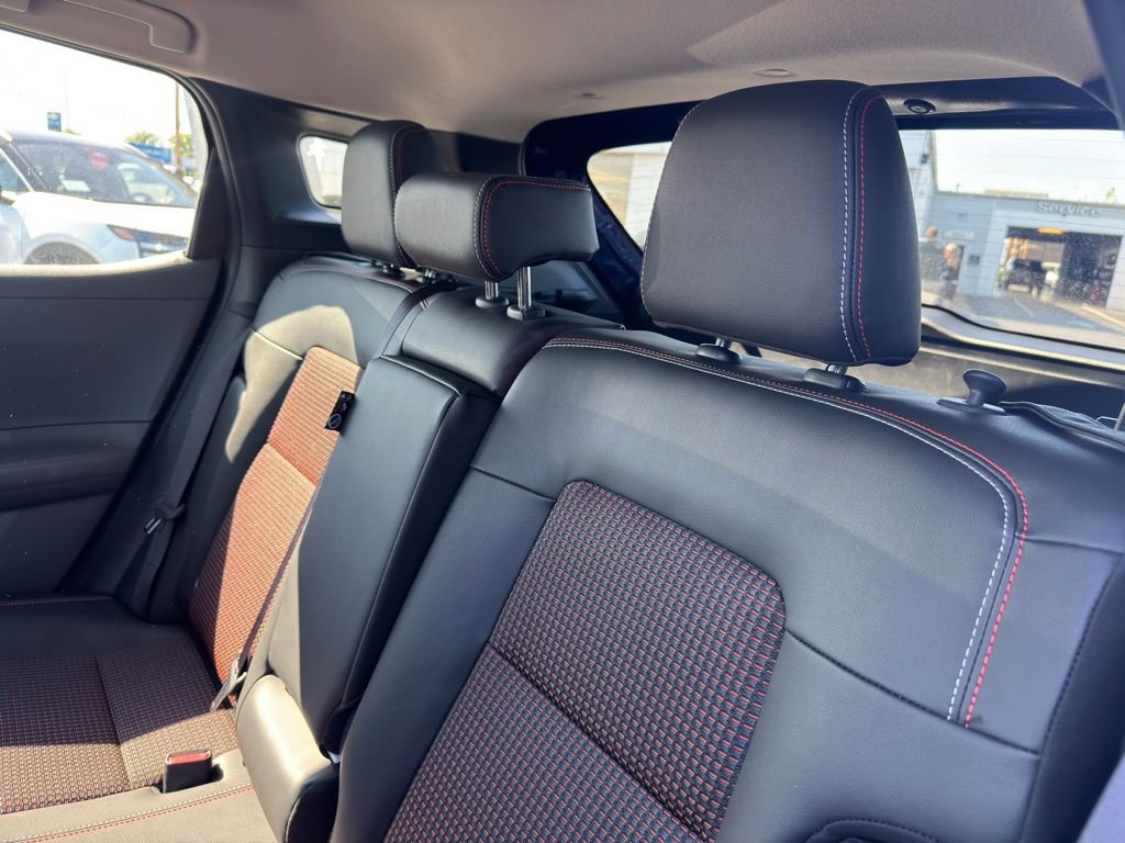 New 2026 Nissan Kicks SR w/ SR Premium Package FWD image 15