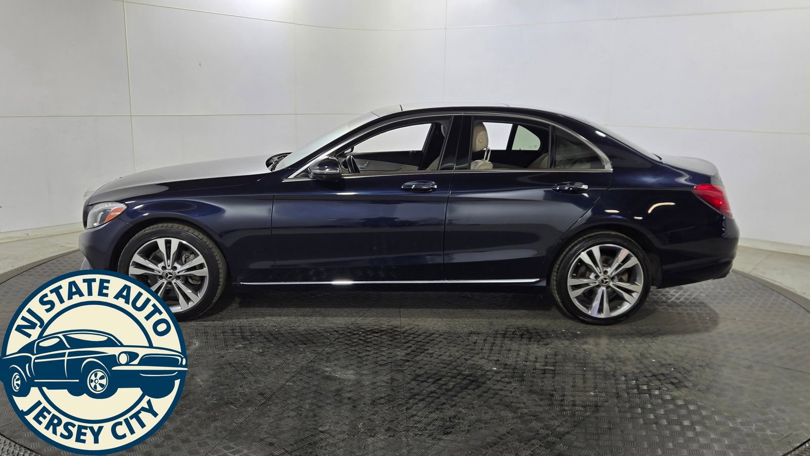 Used 2018 Mercedes-Benz C 300 4MATIC Sedan w/ Premium Package image 4