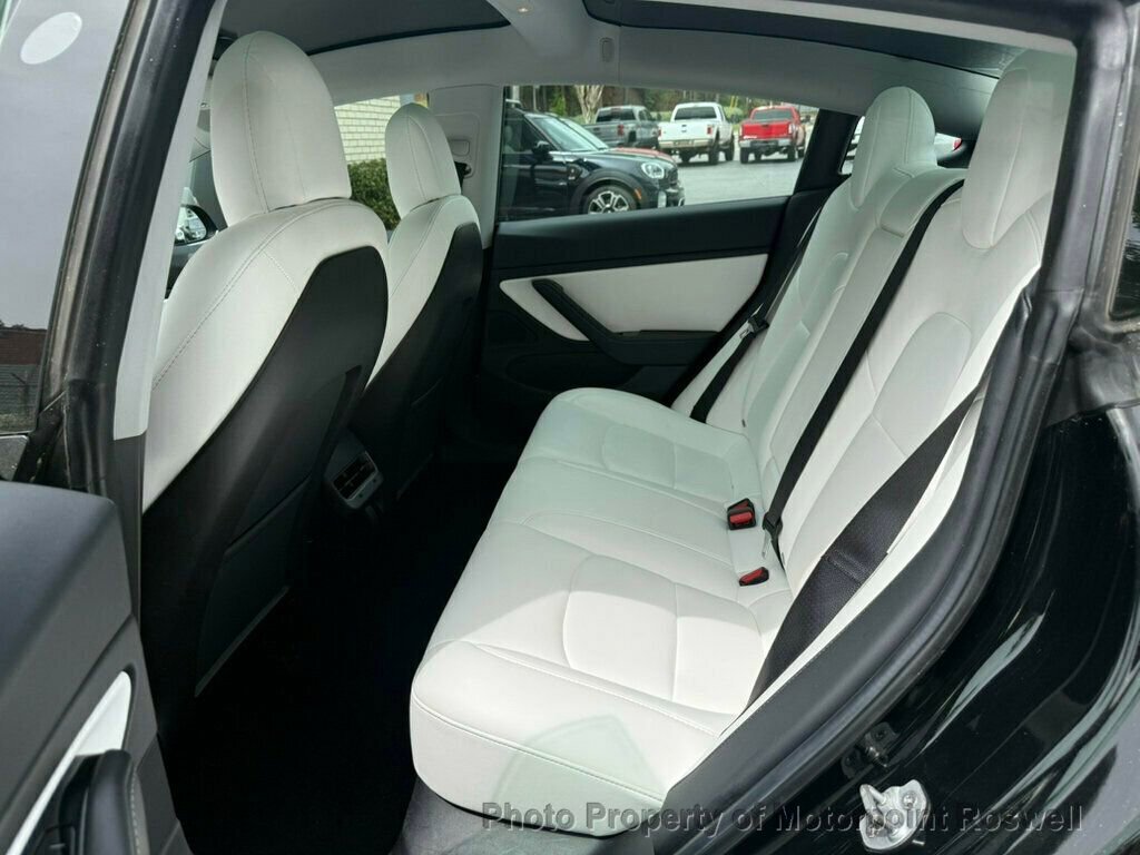 Used 2019 Tesla Model 3 Standard Range Plus image 10