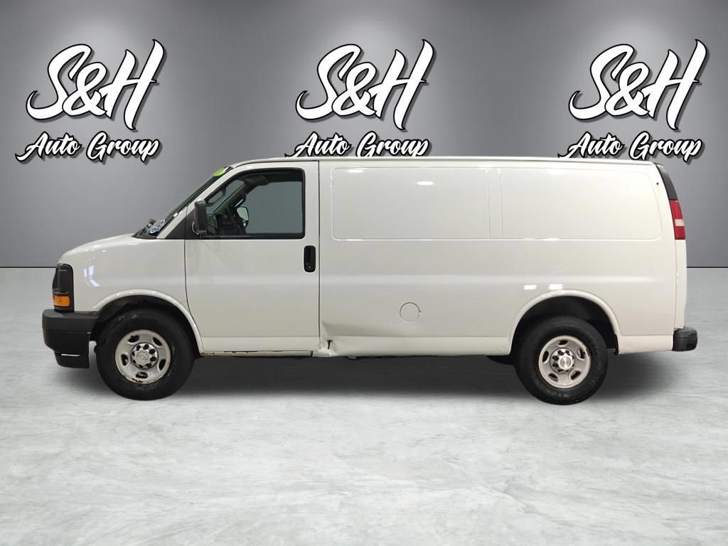 Used 2017 Chevrolet Express 2500 RWD image 14