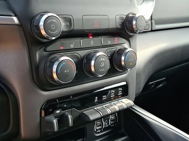 Used 2022 RAM 1500 Big Horn AWD/4WD image 16