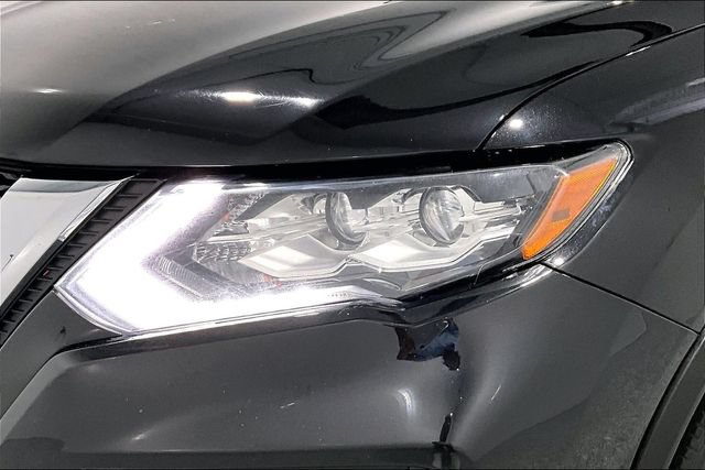 Used 2019 Nissan Rogue SL AWD/4WD image 38