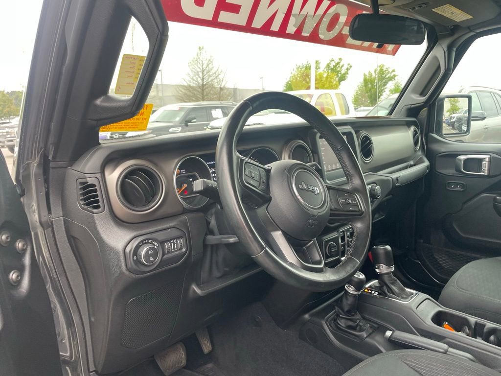 Used 2021 Jeep Gladiator Sport image 10