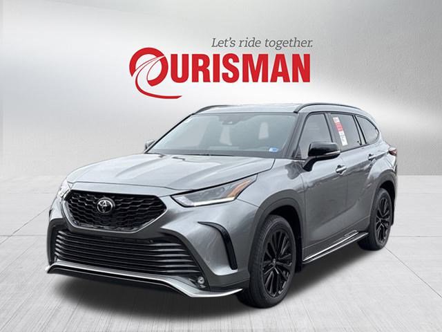 Used 2026 Toyota Highlander XSE image 5