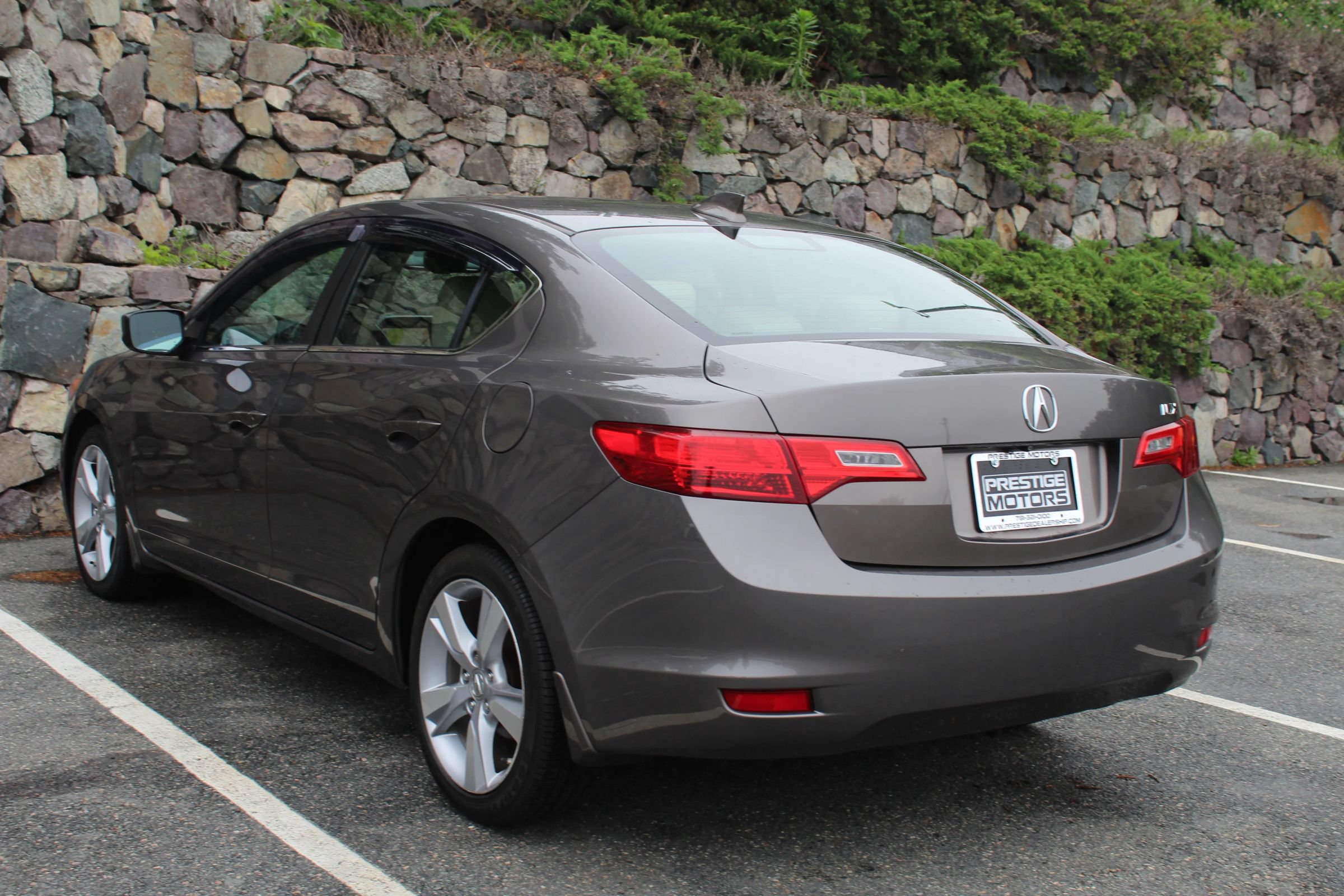 Used 2014 Acura ILX w/ Technology Package FWD image 7