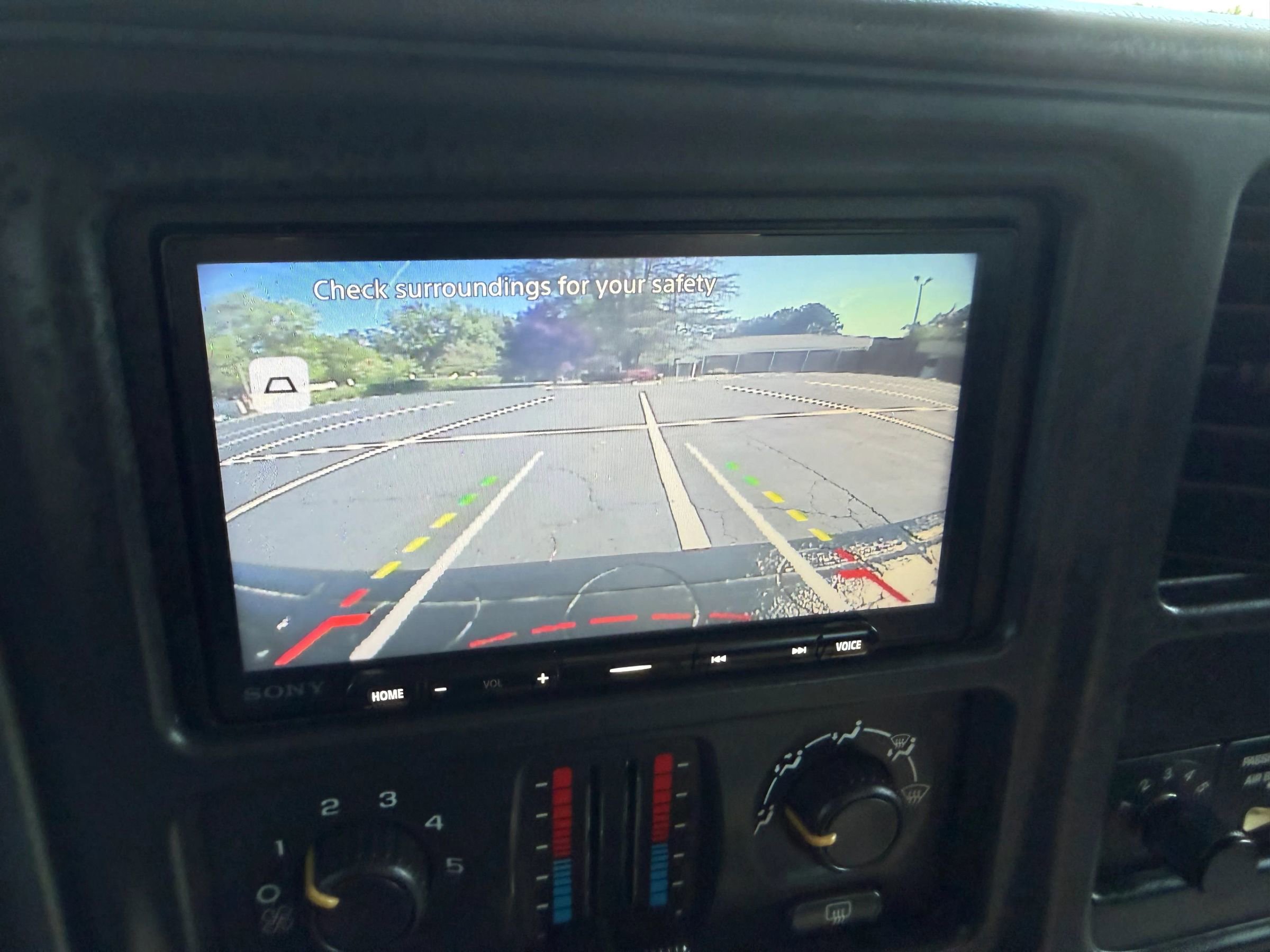 Used 2006 Chevrolet Silverado 2500 LT w/ Heavy-Duty Power Package image 24