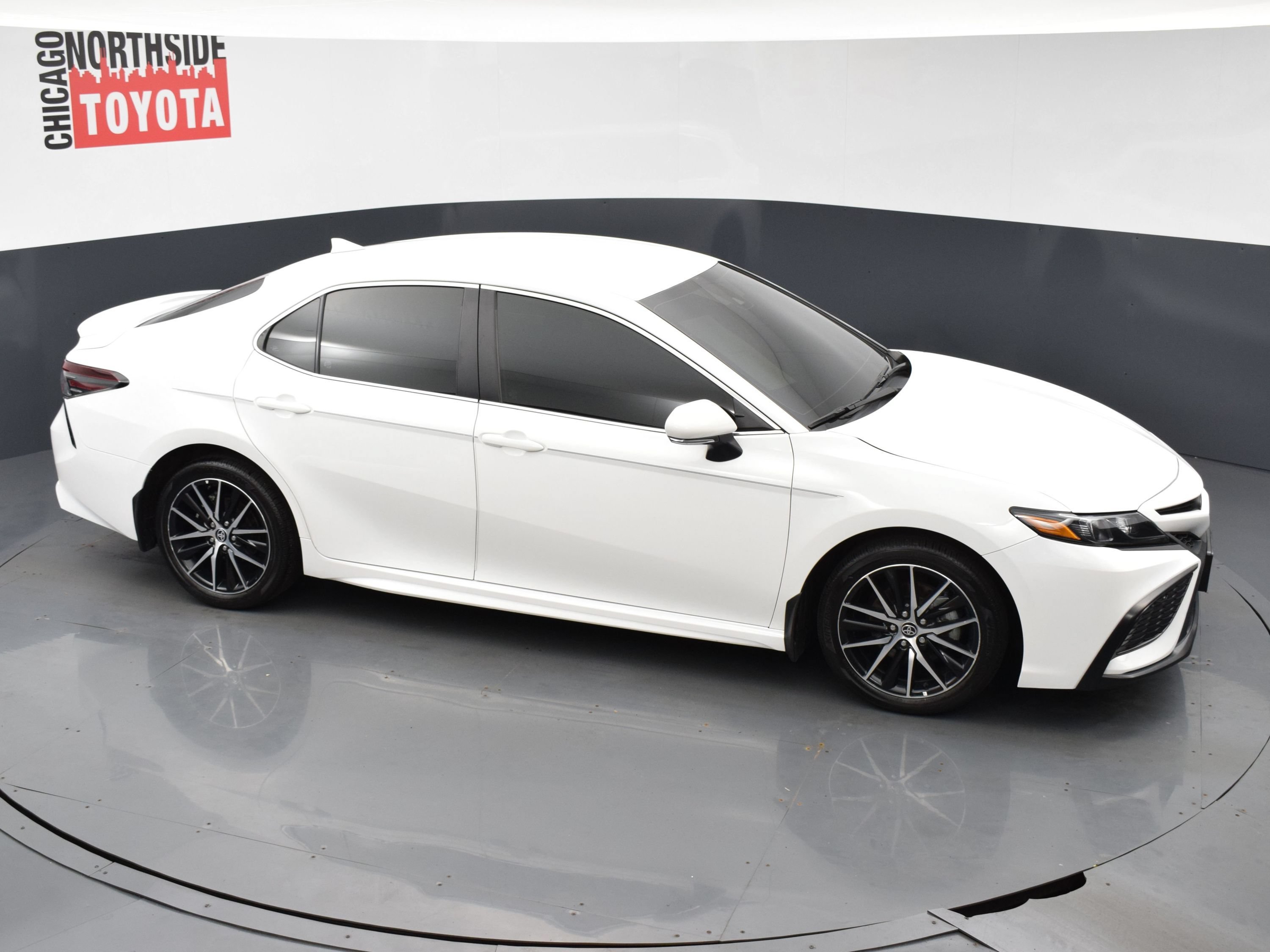 Used 2024 Toyota Camry SE w/ Cold Weather Package AWD/4WD image 22