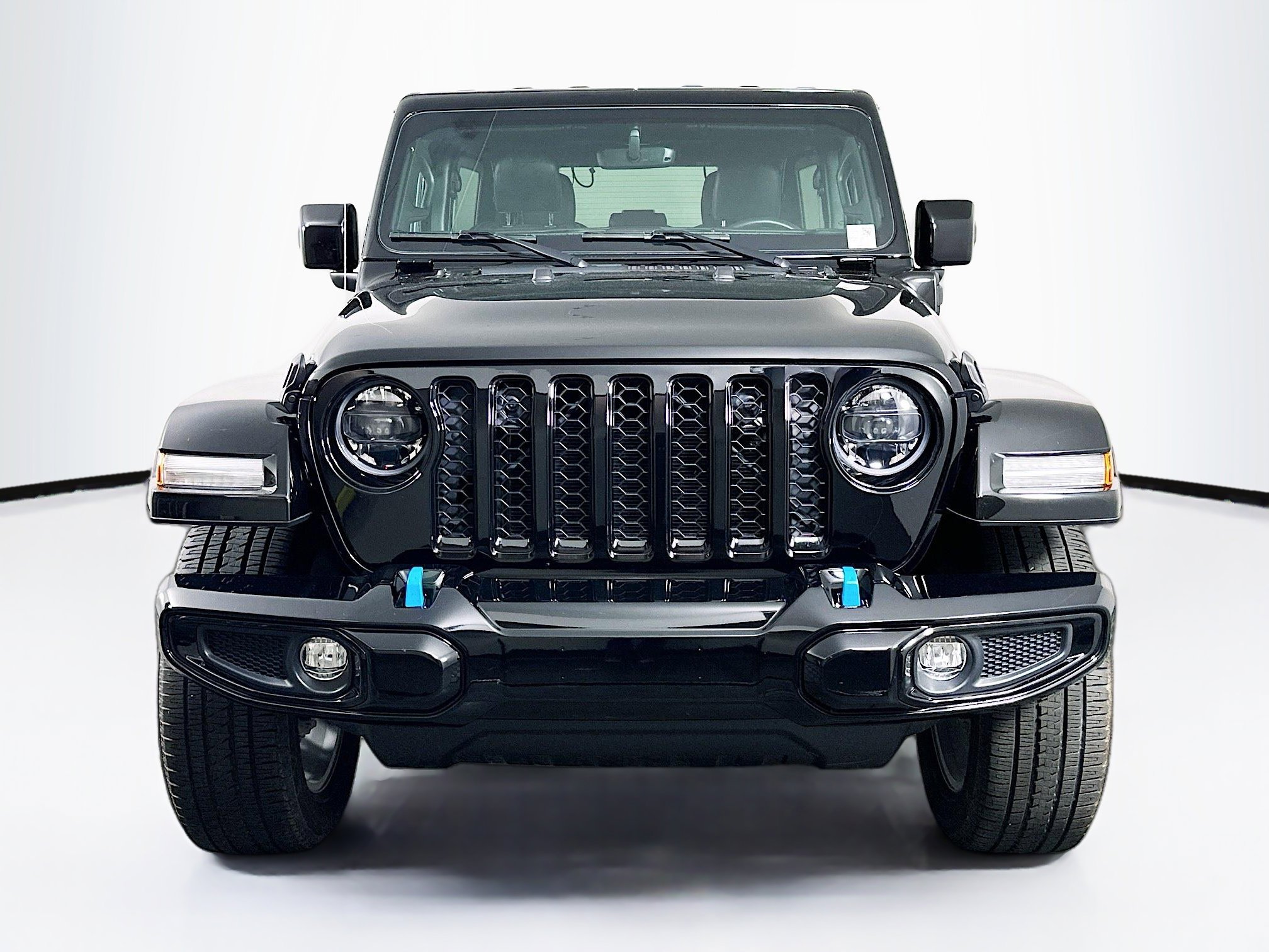 Used 2023 Jeep Wrangler Unlimited Sahara AWD/4WD image 2
