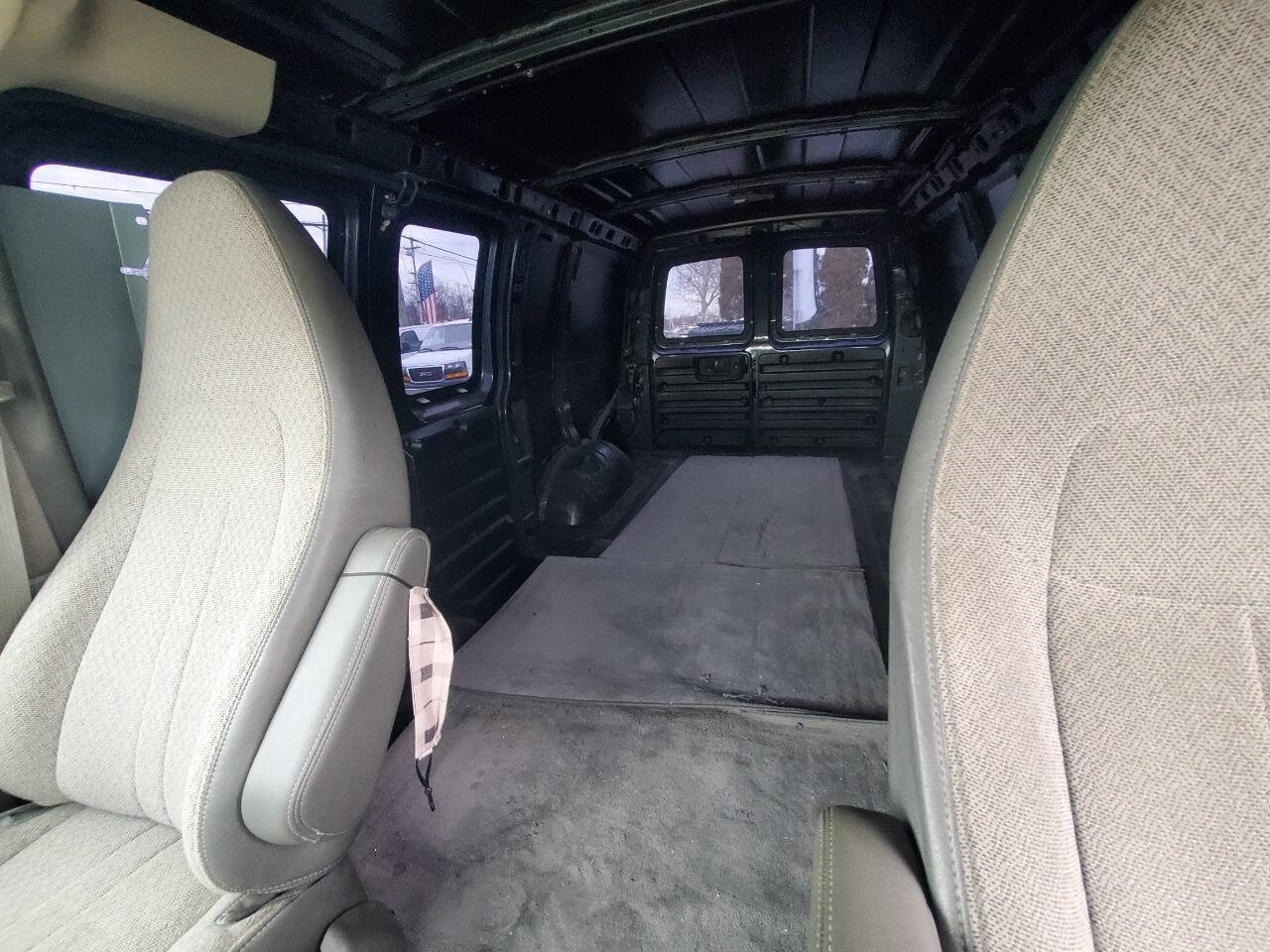 Used 2014 GMC Savana 1500 AWD image 27