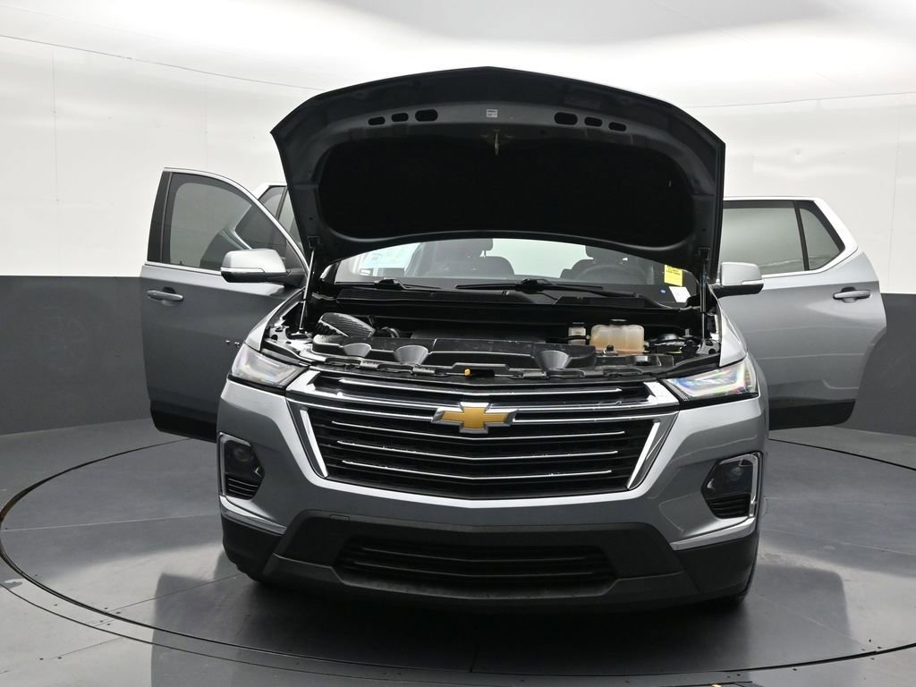 Used 2023 Chevrolet Traverse LT image 38