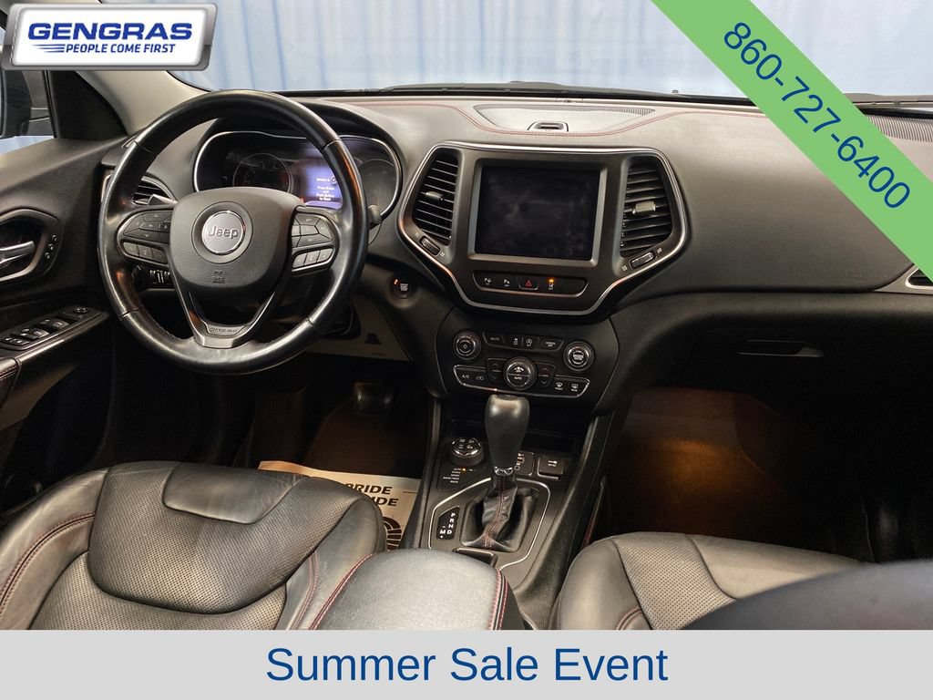 Used 2020 Jeep Cherokee Trailhawk AWD/4WD image 38