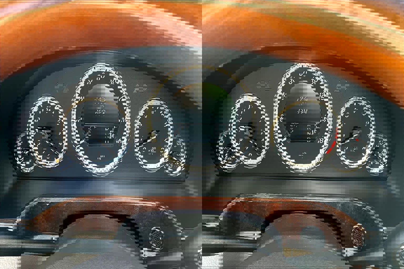 Used 2011 Mercedes-Benz E 350 Sedan image 24